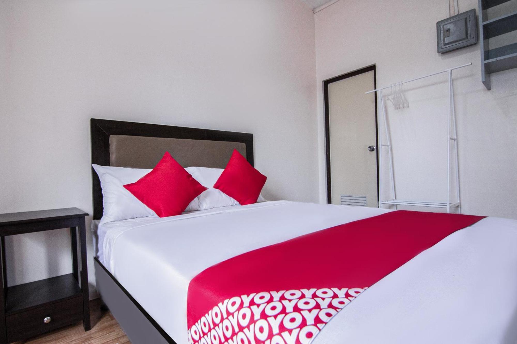 Oyo 431 Apollo 11 Apartelle Pasay Ngoại thất bức ảnh