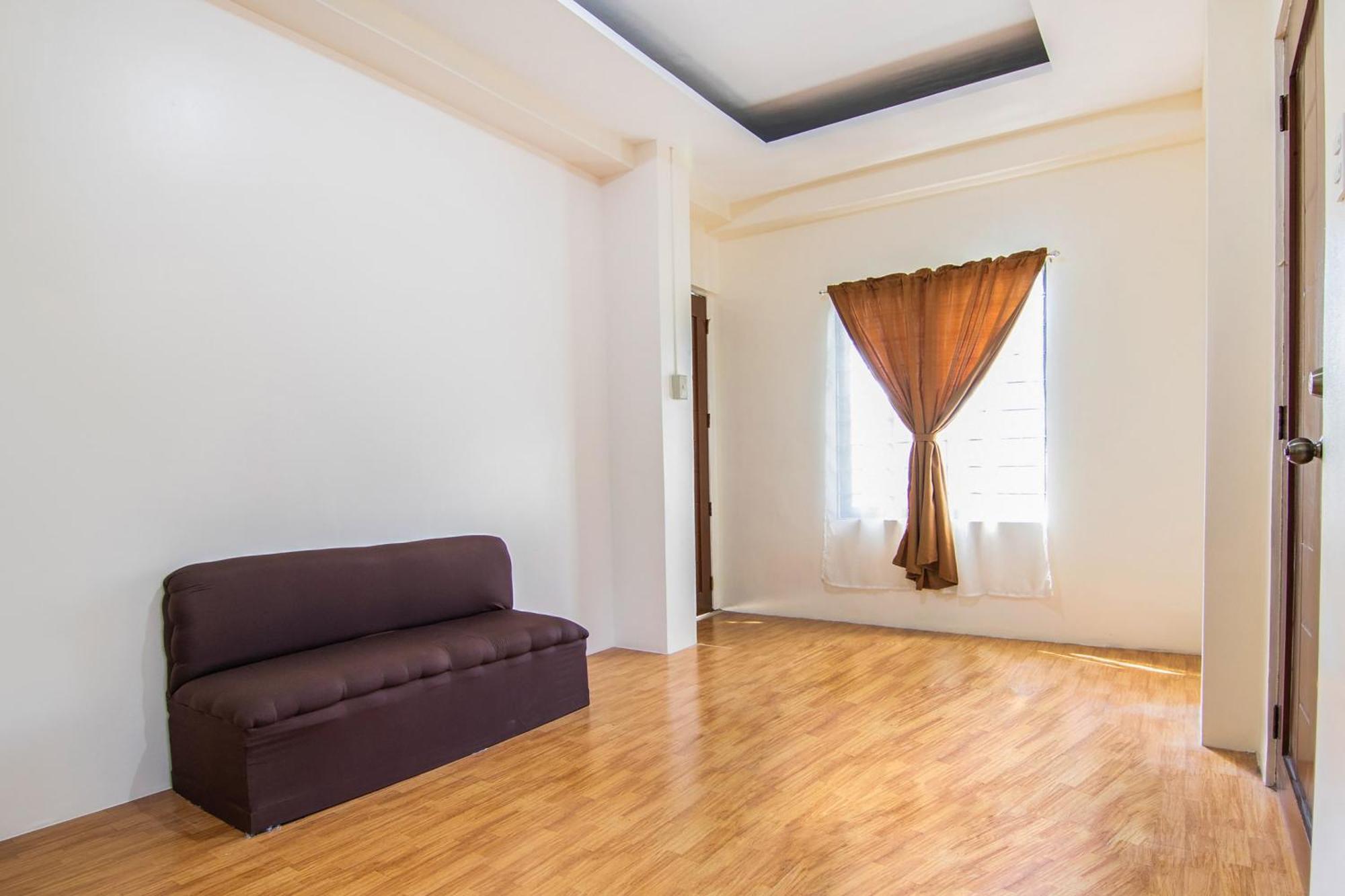 Oyo 431 Apollo 11 Apartelle Pasay Ngoại thất bức ảnh