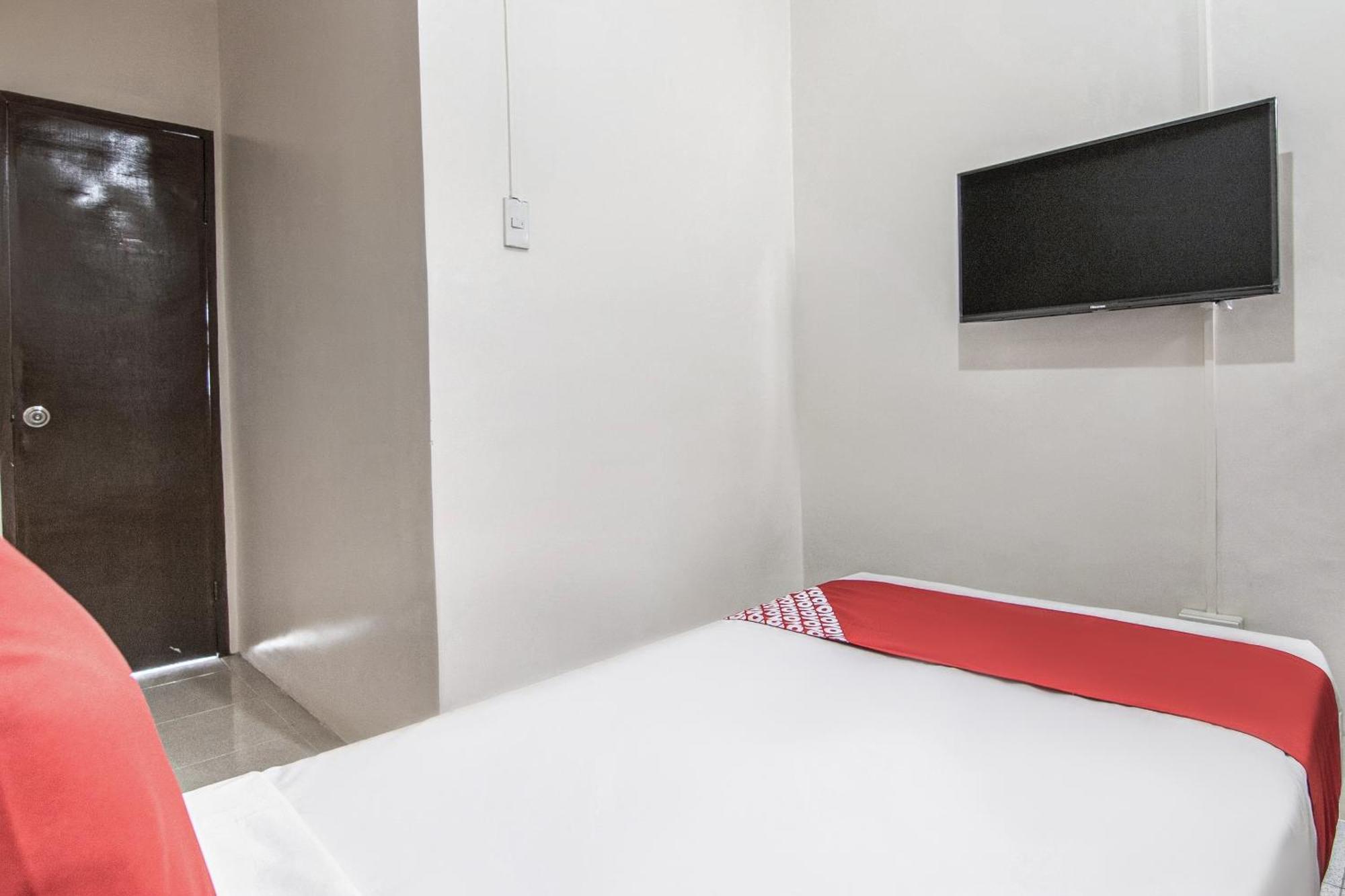 Oyo 431 Apollo 11 Apartelle Pasay Ngoại thất bức ảnh