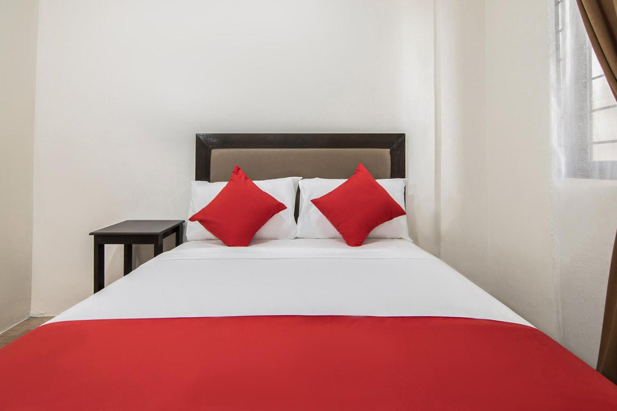 Oyo 431 Apollo 11 Apartelle Pasay Ngoại thất bức ảnh