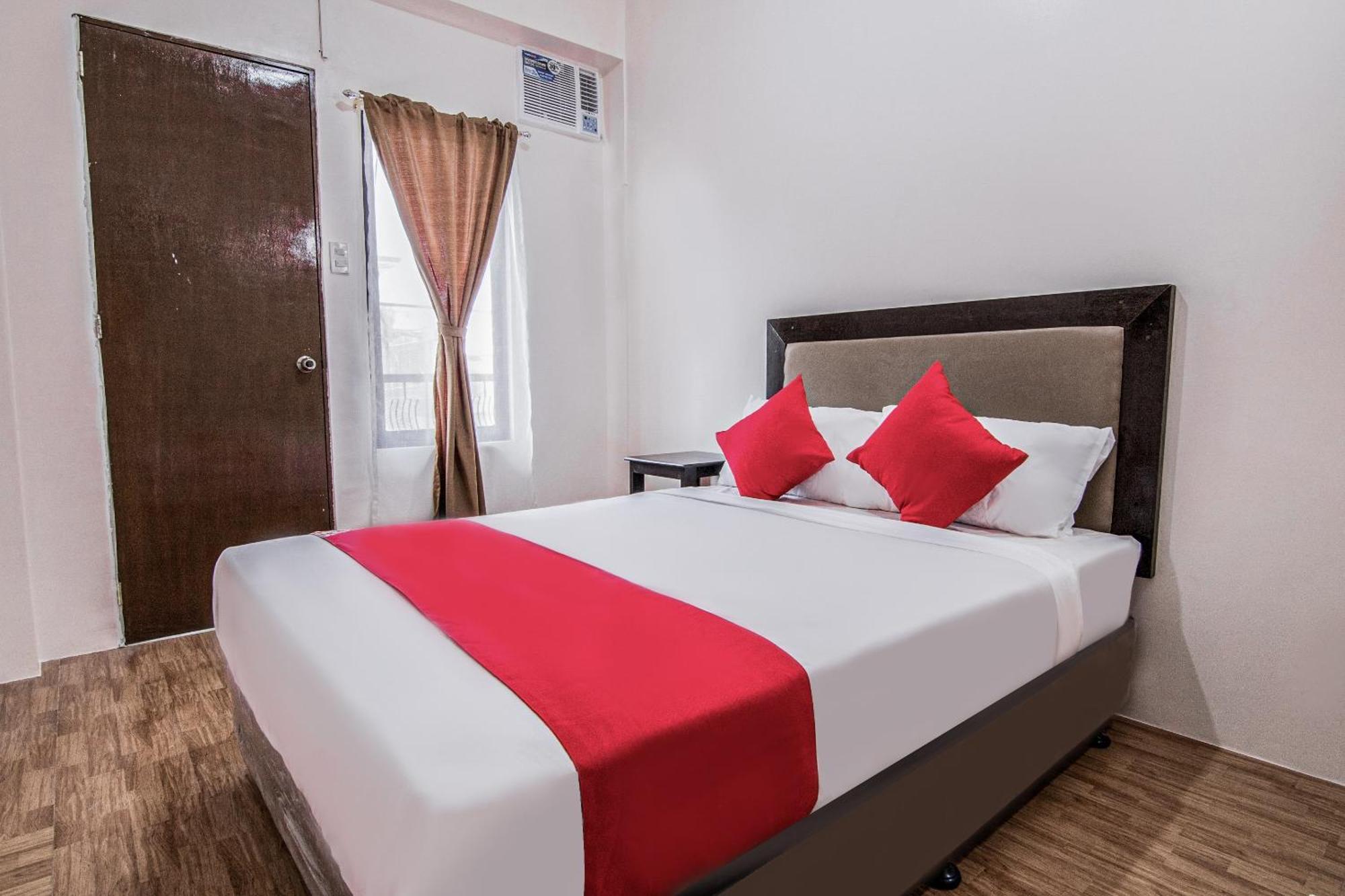 Oyo 431 Apollo 11 Apartelle Pasay Ngoại thất bức ảnh